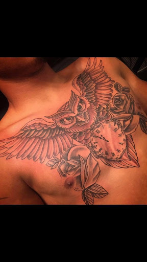 Tattoo Shop «Royal Flush Tattoos», reviews and photos, 2600 Poplar Ave, Memphis, TN 38112, USA