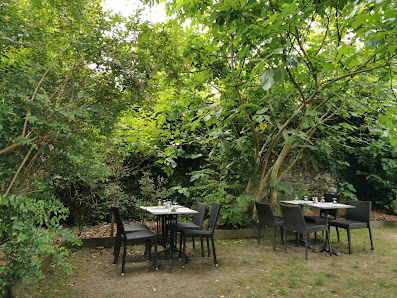 Café Breton 8 Rue du Porche, 56220 Rochefort-en-Terre, France