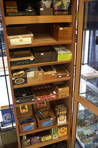 Tobacco Shop «Supernova Smoke Shop #2», reviews and photos, 10708 Perrin Beitel Rd, San Antonio, TX 78217, USA