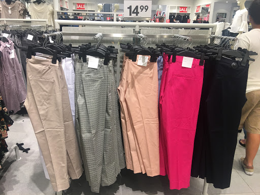 Clothing Store «H&M», reviews and photos, 11401 NW 12th St, Miami, FL 33172, USA