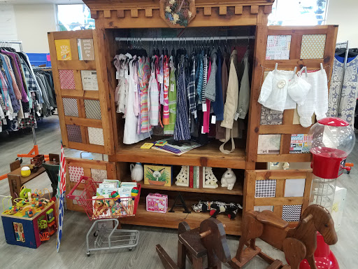 Thrift Store «Edgar & James – Goodwill Specialty Store & Donation Center», reviews and photos