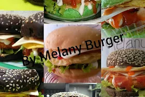 Melany burger image