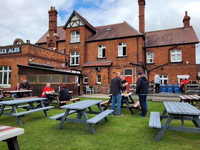 The County Ground Hotel - Pub