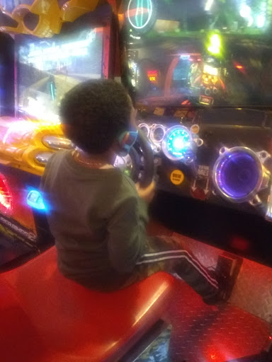 Bowling Alley «Brunswick Zone Doverama Lanes», reviews and photos, 1600 S Governors Ave, Dover, DE 19904, USA