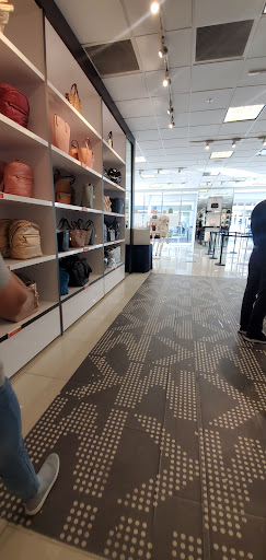 Fashion Accessories Store «Michael Kors», reviews and photos, 3690 Livermore Outlets Dr, Livermore, CA 94551, USA