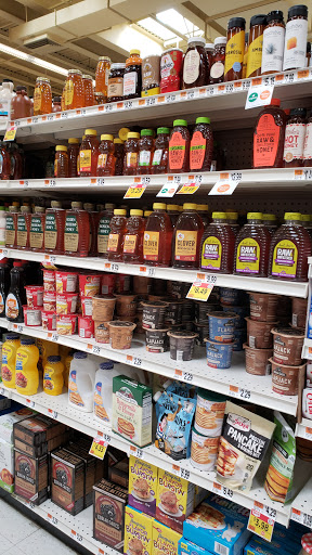 Grocery Store «Super Stop & Shop», reviews and photos, 600 Kinderkamack Rd, Emerson, NJ 07630, USA