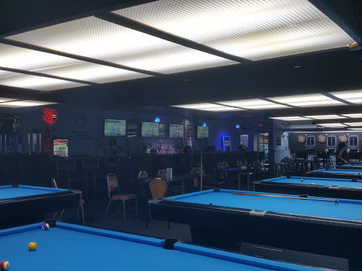 Blue Rocks Bar, Billiards & Darts