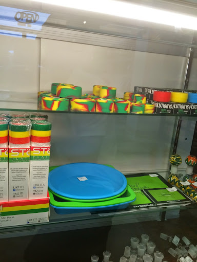 Tobacco Shop «Up In Smoke (Smoke Shop)», reviews and photos, 5101 N Springboro Pike, Dayton, OH 45439, USA