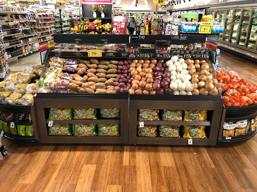 Grocery Store «Food Lion», reviews and photos, 5227 Waterway Dr, Dumfries, VA 22025, USA