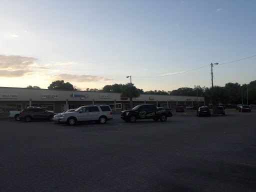 Shopping Mall «Riverview Oaks Shopping Center», reviews and photos, 9620 US-301, Riverview, FL 33578, USA