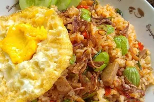 Nasi goreng mama putri image