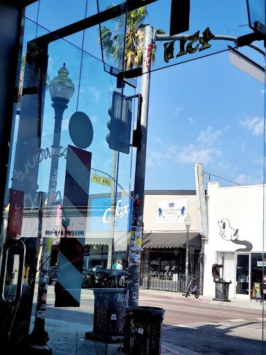 Barber Shop «Legends Barber Shop», reviews and photos, 431 N Fairfax Ave, Los Angeles, CA 90036, USA