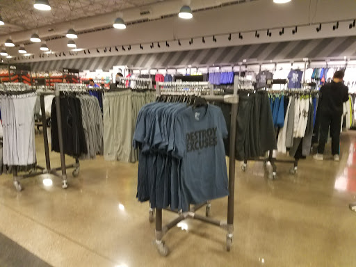 Sporting Goods Store «Nike Factory Store», reviews and photos, 6170 Grand Ave #569, Gurnee, IL 60031, USA