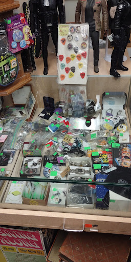 Music Store «Mr Zeros», reviews and photos, 1744 Lexington Ave N, Roseville, MN 55113, USA