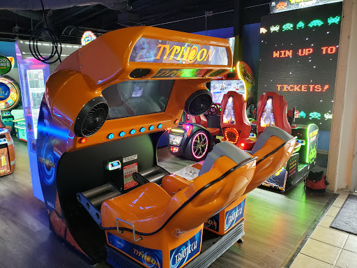 Bowling Alley «Conway Family Bowling Center», reviews and photos, 1010 E Oak St, Conway, AR 72032, USA