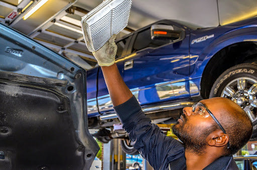 Auto Repair Shop «Hogan & Sons Tire and Auto», reviews and photos, 840 E Main St, Purcellville, VA 20132, USA