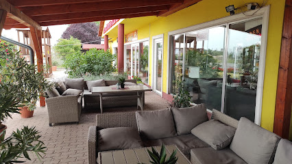 Mézes Kávézó és Falatozó