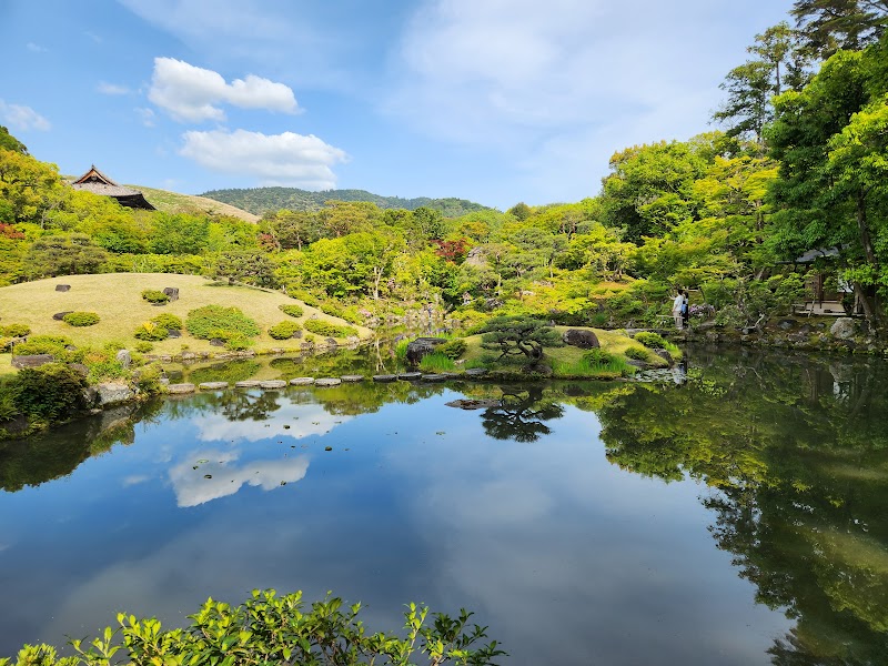 依水園・寧楽美術館