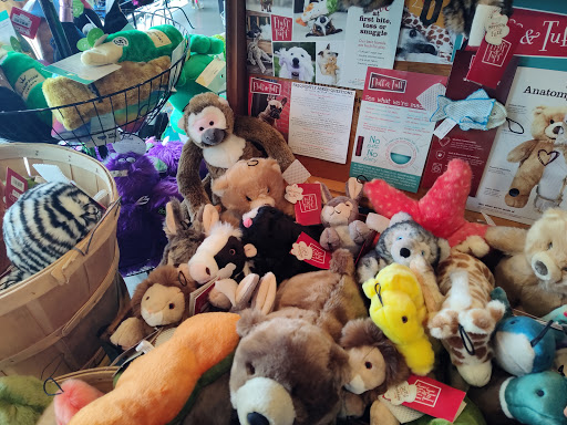 Pet Supply Store «Fetch Pet Supplies & Gifts», reviews and photos, 1332 E Republic Rd, Springfield, MO 65804, USA