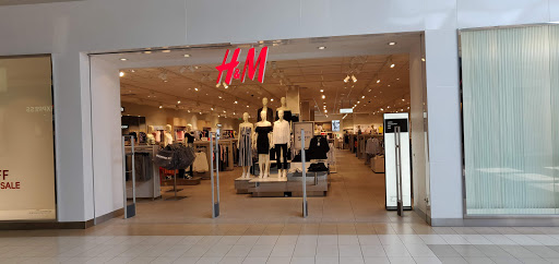 Shopping Mall «East Towne Mall», reviews and photos, 89 E Towne Mall, Madison, WI 53704, USA