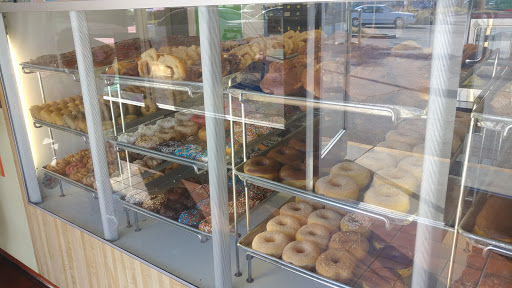 Donut Shop «DONUT DEN», reviews and photos, 4257 Pacific Coast Hwy, Torrance, CA 90505, USA