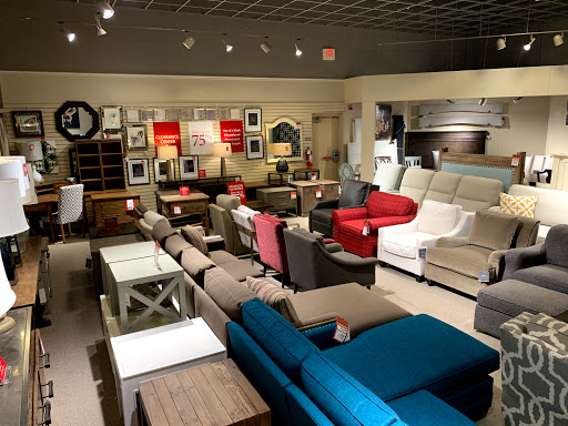 Furniture Store «Bassett Home Furnishings», reviews and photos, 1551 Carl D. Silver Parkway, Fredericksburg, VA 22401, USA