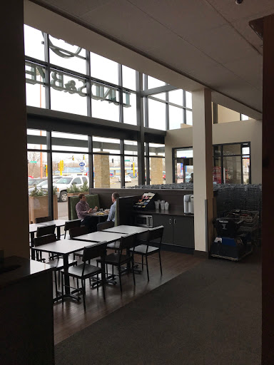 Grocery Store «Lunds & Byerlys Navarre», reviews and photos, 3333 Shoreline Dr, Navarre, MN 55392, USA