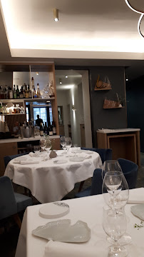 Atmosphère du Restaurant gastronomique L'Axel Restaurant à Fontainebleau - n°12