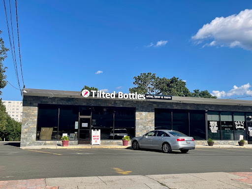 Wine Store «West Side Wines & Spirits», reviews and photos, 10 Raymond Rd, West Hartford, CT 06107, USA
