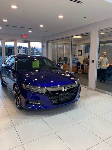 Honda Dealer «Honda Of Chantilly», reviews and photos, 4175 Stonecroft Blvd, Chantilly, VA 20151, USA