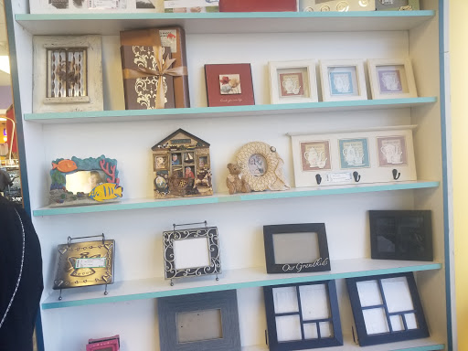 Consignment Shop «Second Glance Resale Shop», reviews and photos, 31252 Harper Ave, St Clair Shores, MI 48082, USA