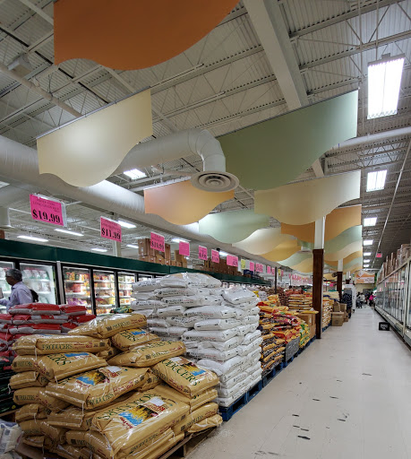 Indian Grocery Store «Cherians International Groceries», reviews and photos, 751 Dekalb Industrial Way, Decatur, GA 30033, USA