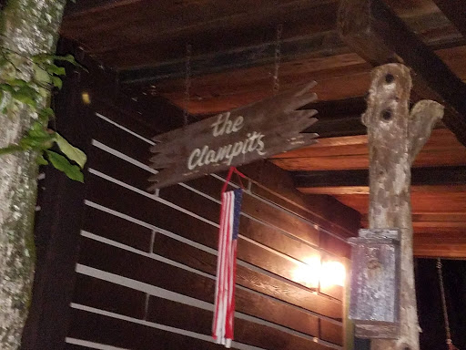 Cabin Rental Agency «Dixieland Cabins», reviews and photos, 1613 Donelson Pkwy, Dover, TN 37058, USA