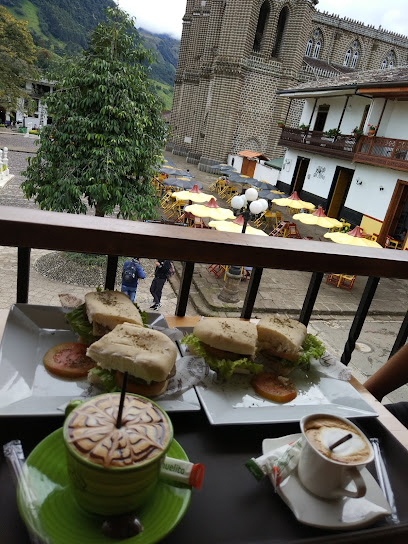 de los Andes Café