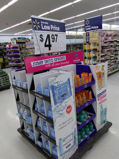 Shopping Mall «Faribo West Mall», reviews and photos, 200 Western Ave NW, Faribault, MN 55021, USA