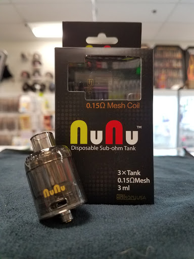 Tobacco Shop «Habits Vape & Smoke shop», reviews and photos, 8391 Folsom Blvd, Sacramento, CA 95826, USA