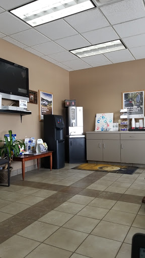 Hyundai Dealer «Crestmont Hyundai», reviews and photos, 2961 Center Rd, Brunswick, OH 44212, USA