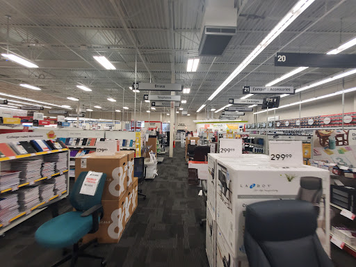 Office Supply Store «Staples», reviews and photos, 128 Sunset Blvd, New Castle, DE 19720, USA