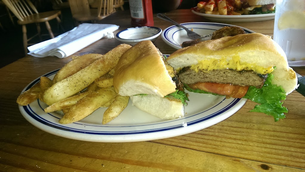 Momma's Roadhouse Grill 35622