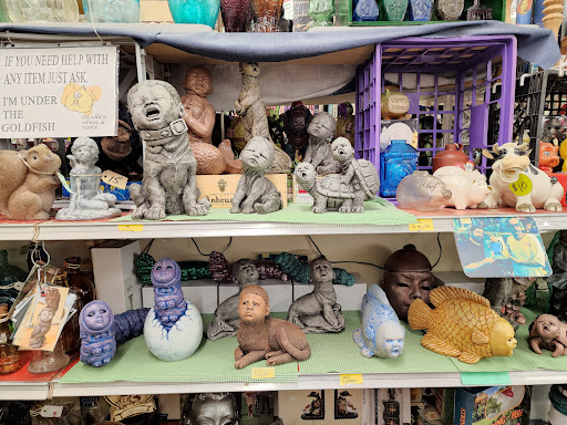 Flea Market «Streetsboro Flea Market - Furniture, Antiques, Collectibles», reviews and photos, 1513 Streetsboro Rd, Streetsboro, OH 44241, USA