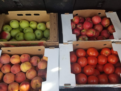 Produce Market «Washington Fruit Place At Barrett Orchards», reviews and photos, 1209 Pecks Canyon Rd, Yakima, WA 98908, USA