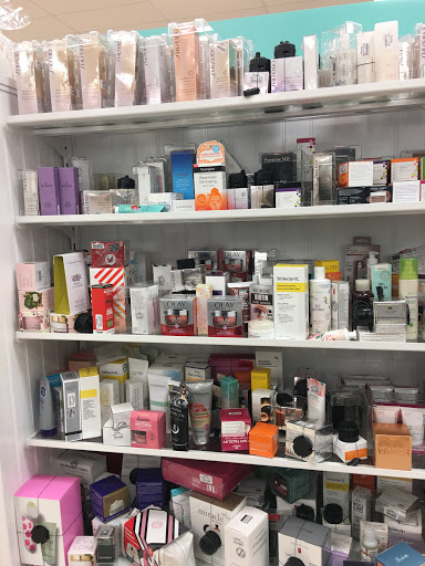 Department Store «Marshalls», reviews and photos, 5720 Lakewood Towne Center Blvd SW, Lakewood, WA 98499, USA