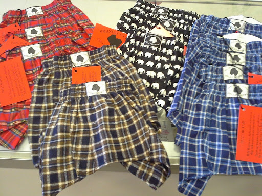 Pet Supply Store «Haute Dogs Boutique & Barkery», reviews and photos, 507 Georgia St, Vallejo, CA 94590, USA