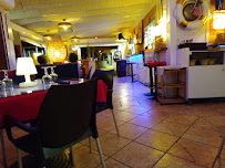 Atmosphère du Restaurant La Salsa Pizzeria à Saint-François - n°4