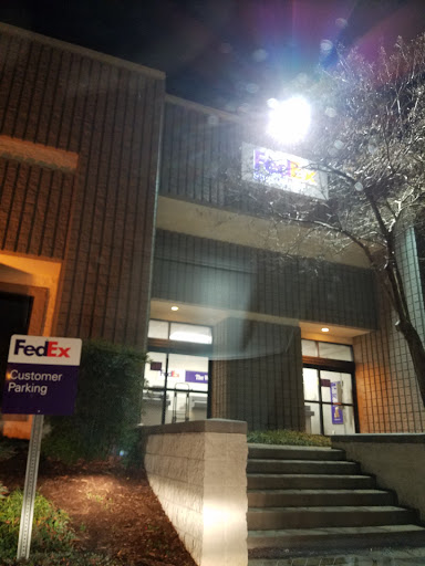 Shipping and Mailing Service «FedEx Ship Center», reviews and photos, 2600 Ellsmere Ave, Norfolk, VA 23513, USA