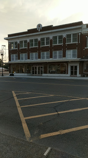 Flea Market «Treasure City Market LLC», reviews and photos, 121 S Washington St, DeRidder, LA 70634, USA