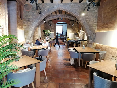 Arrels Restaurant - C/ del Castell, 18, 46500 Sagunt, Valencia, Spain