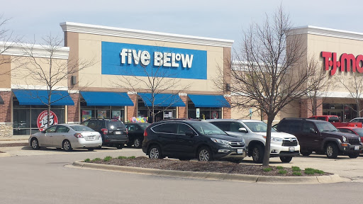 Five Below, 3414 Shoppers Dr, McHenry, IL 60051, USA, 