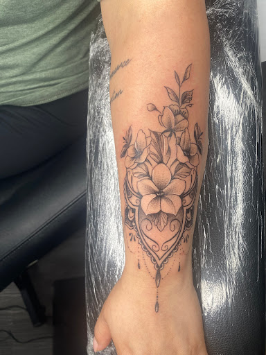 Explore top gun tattoo ideas, creative tattoo ideas in Dallas, available at Kyote tattoo