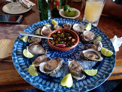 EL BUCANERO SEA FOOD & BAR